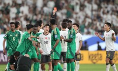 九游APP下载:林良铭“染红” 10人国足世预赛客场0:1不敌沙特队